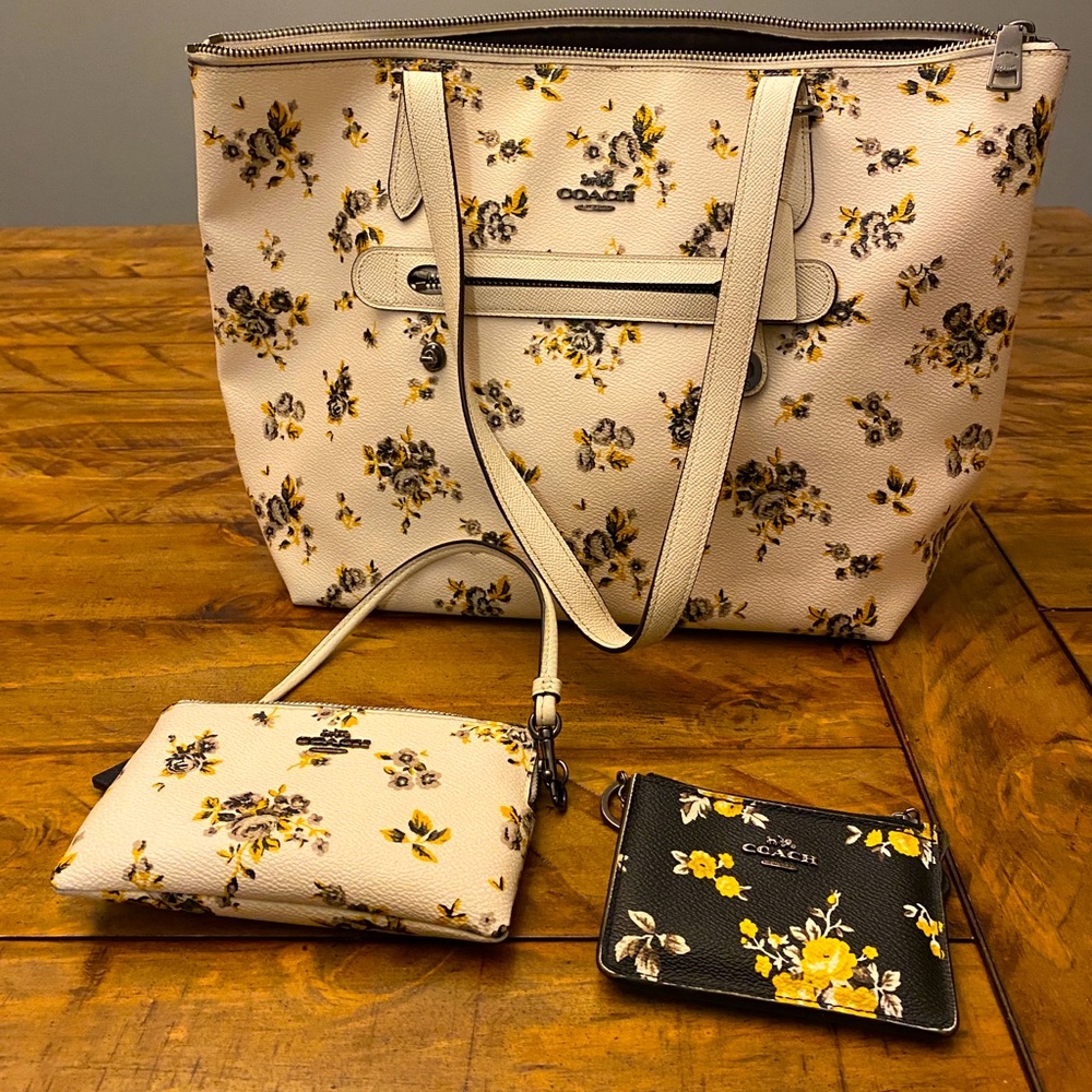 Set of 3 | Coach | Purse, Wristlet, and Wallet